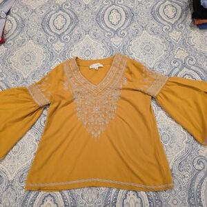 Chelsea & Theodore Small Mustard Embroidered Top EUC